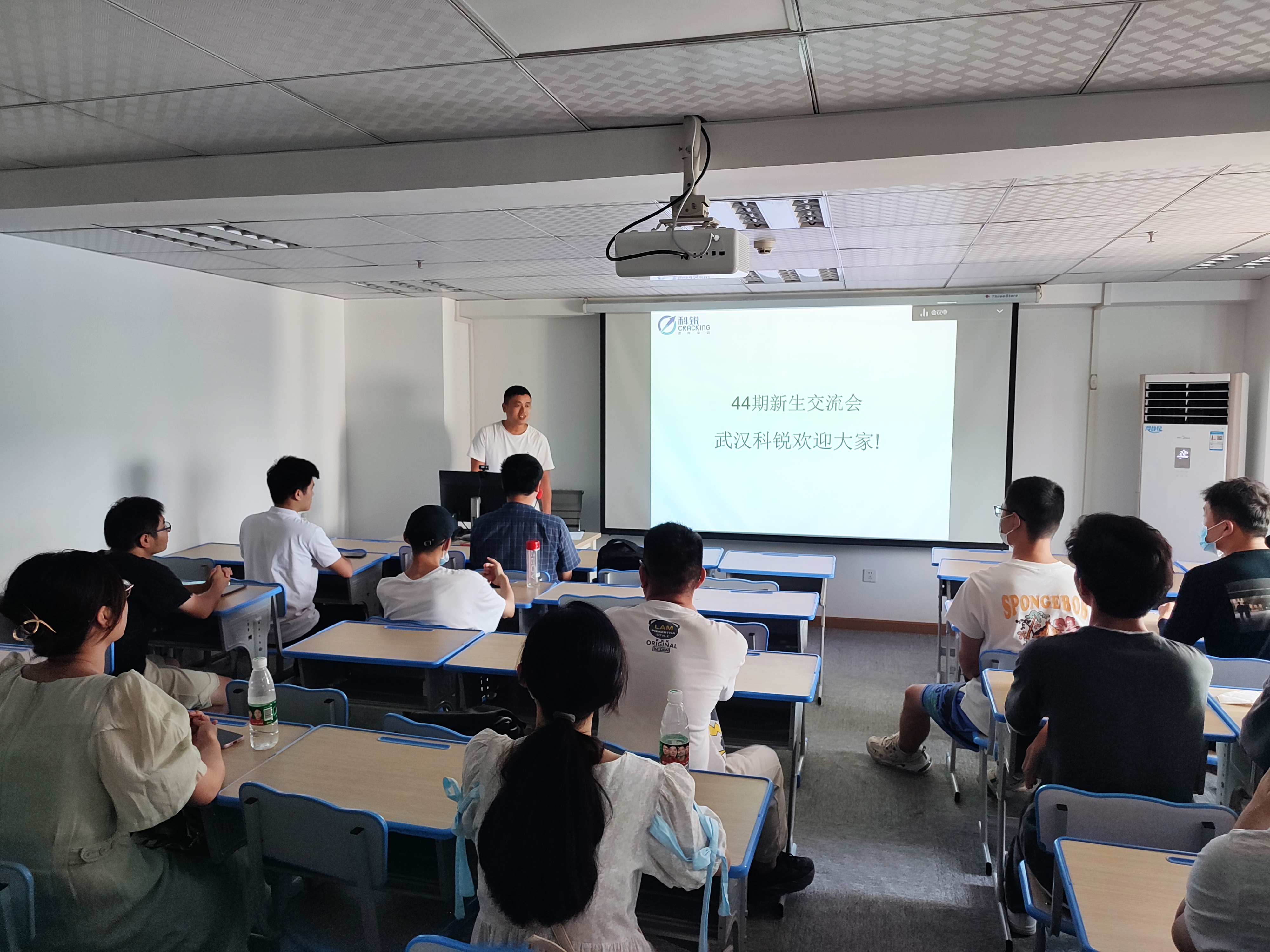 新生交流会.jpg