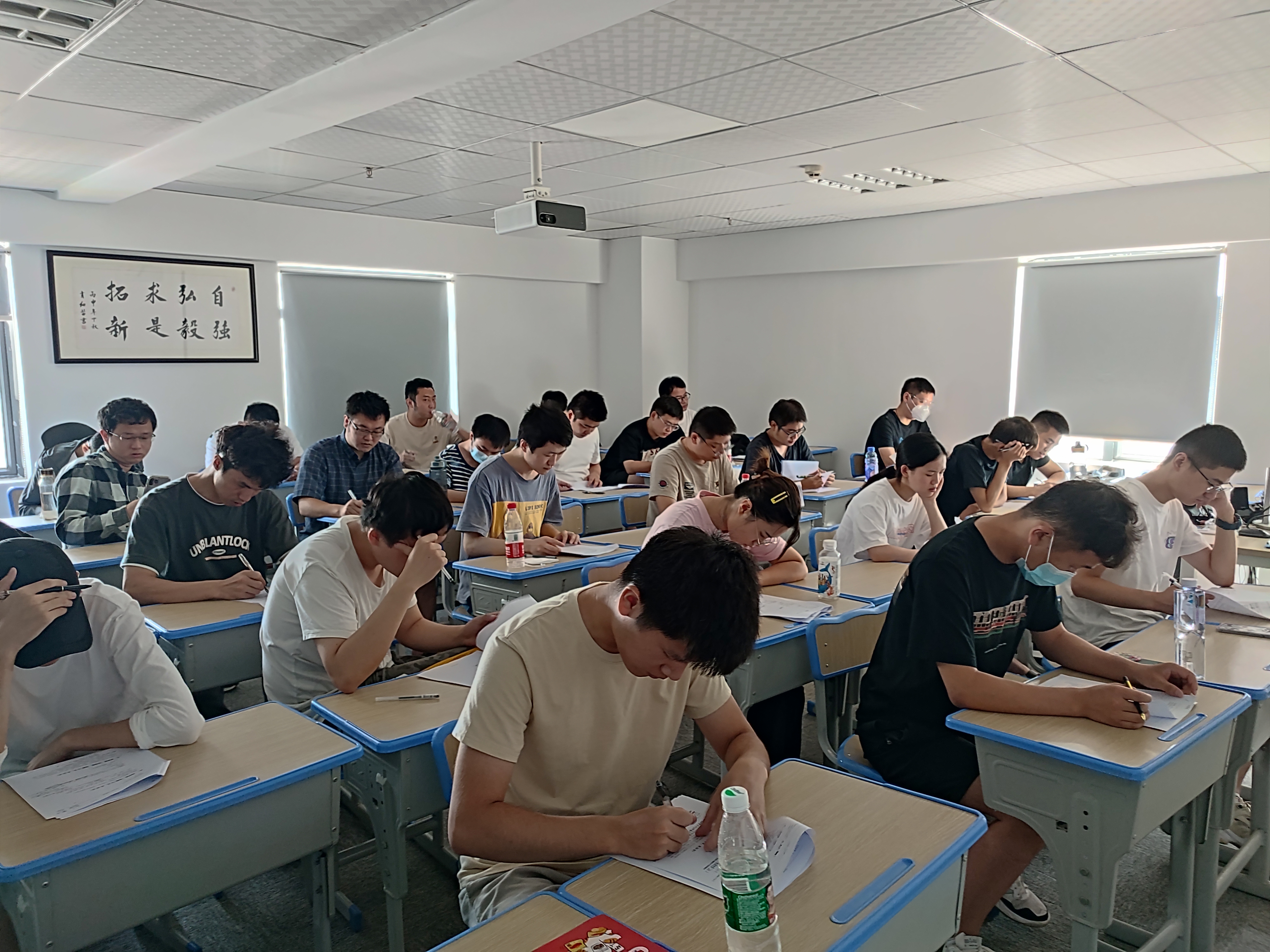 入学考试1.jpg